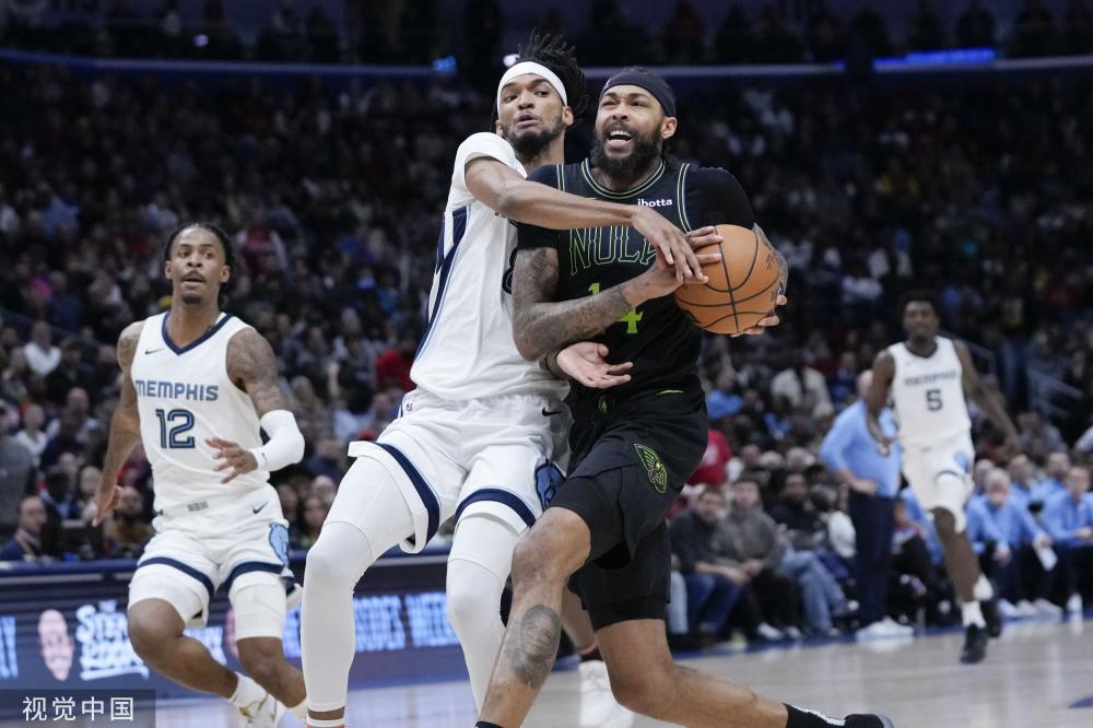 多次出现在 多次出现在