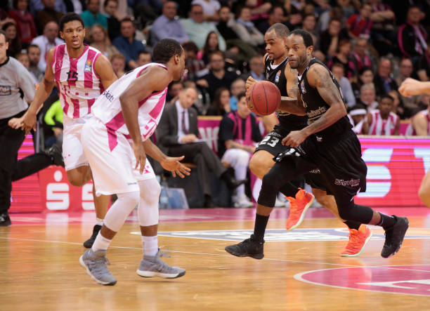 在关键分拿 在关键分拿