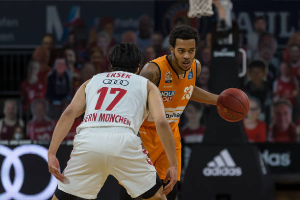 创造突破空 创造突破空